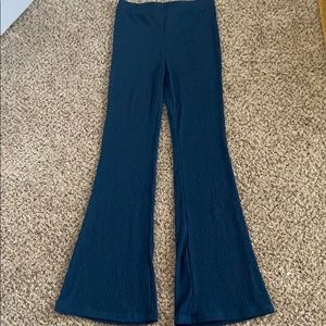 High-waisted pants